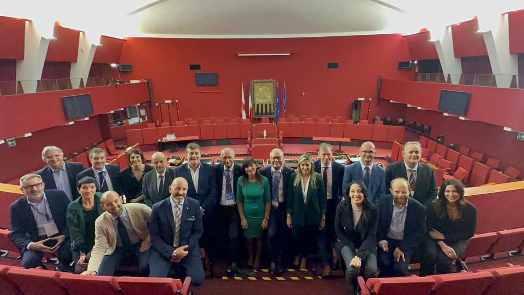 Assemblea Anci, a Palazzo Tursi riuniti i presidenti del consiglio comunale. Cassibba: “Ora lavoriamo per creare una carta comune”