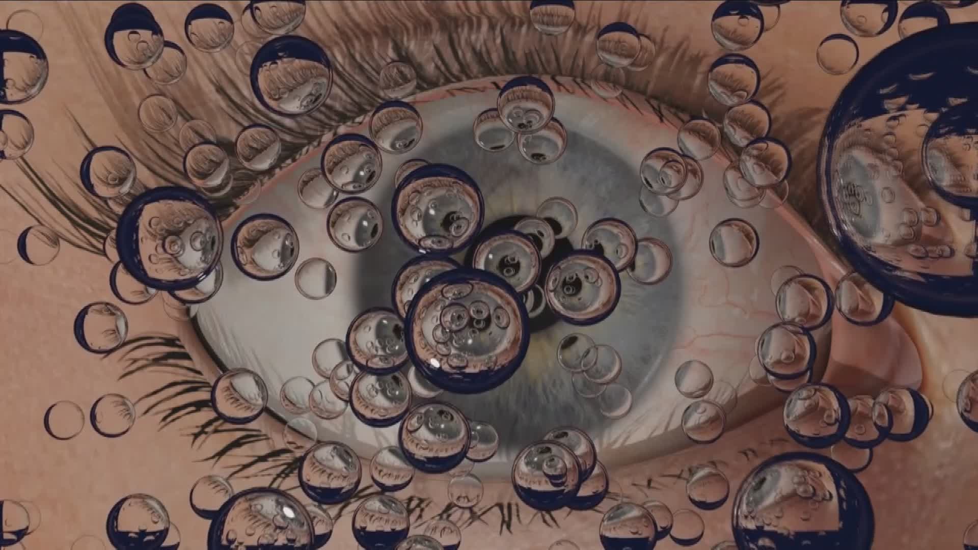 Ansia da controllo, lo psicologo: "Vigilare può salvare delle vite, ma bisogna evitare gli eccessi"