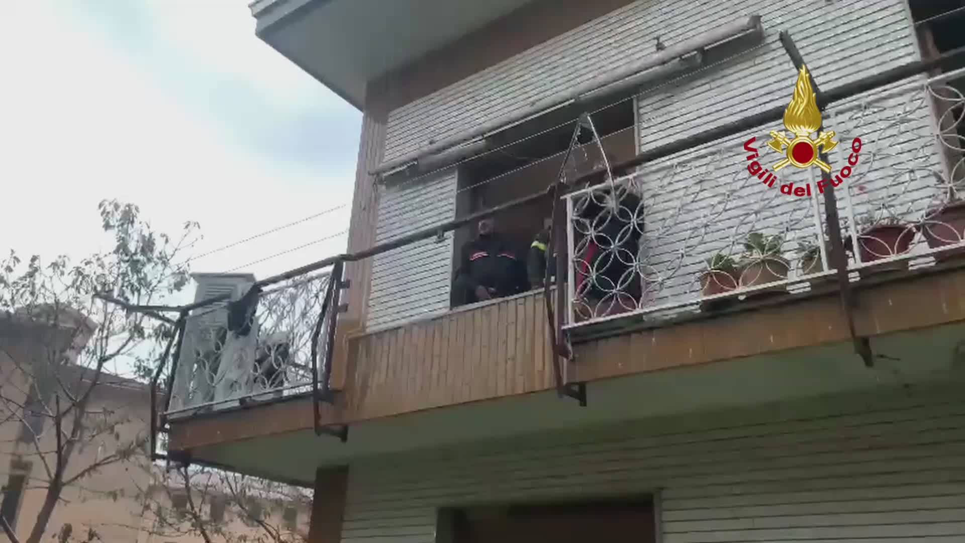 Campo Ligure, espolosione in una palazzina: illesi i due inquilini