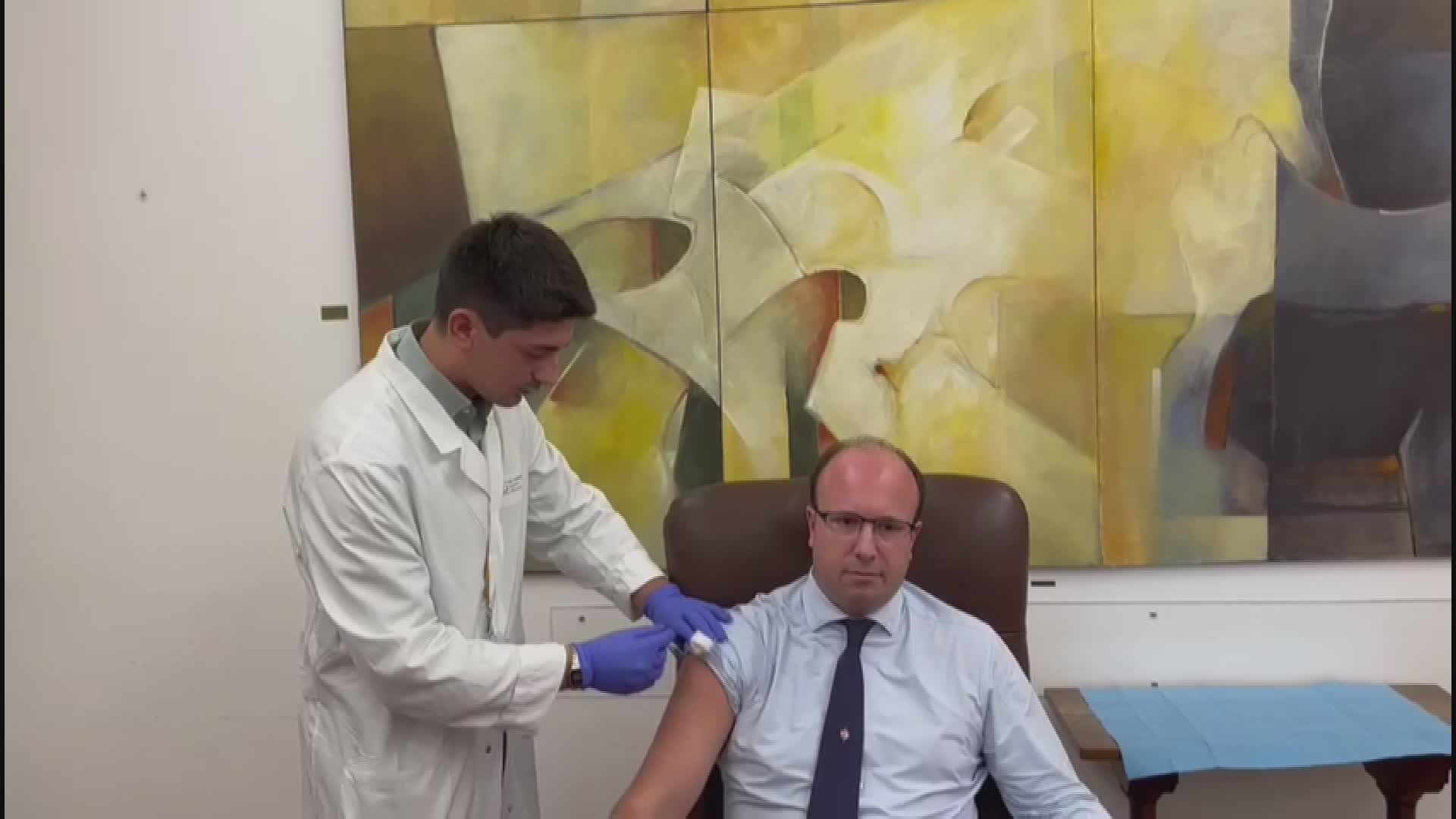 Influenza, il presidente dell'Ordine Bonsignore: "L'80% degli aventi diritto si è vaccinata. I medici devono proteggere se stessi e i pazienti"