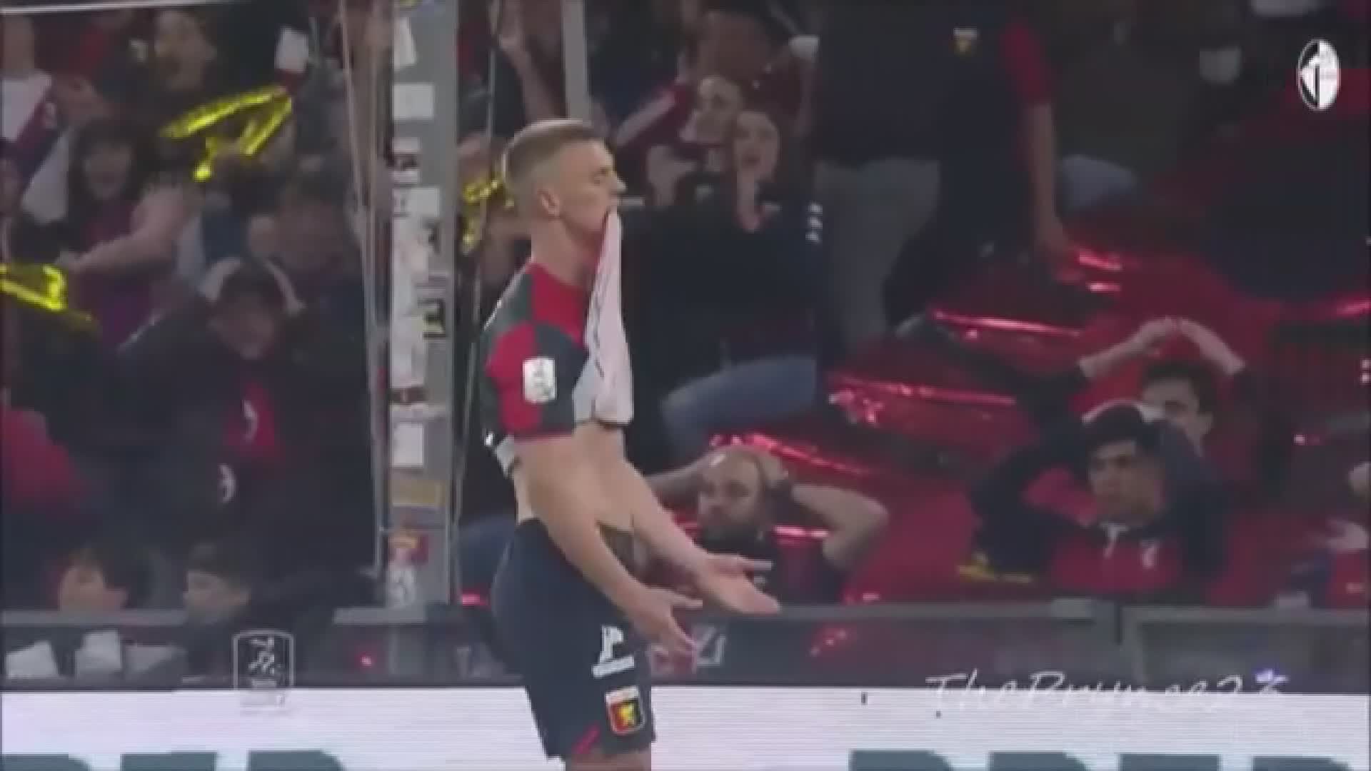 Genoa, infortunio al polpaccio per Gudmundsson: tempi di recupero da valutare