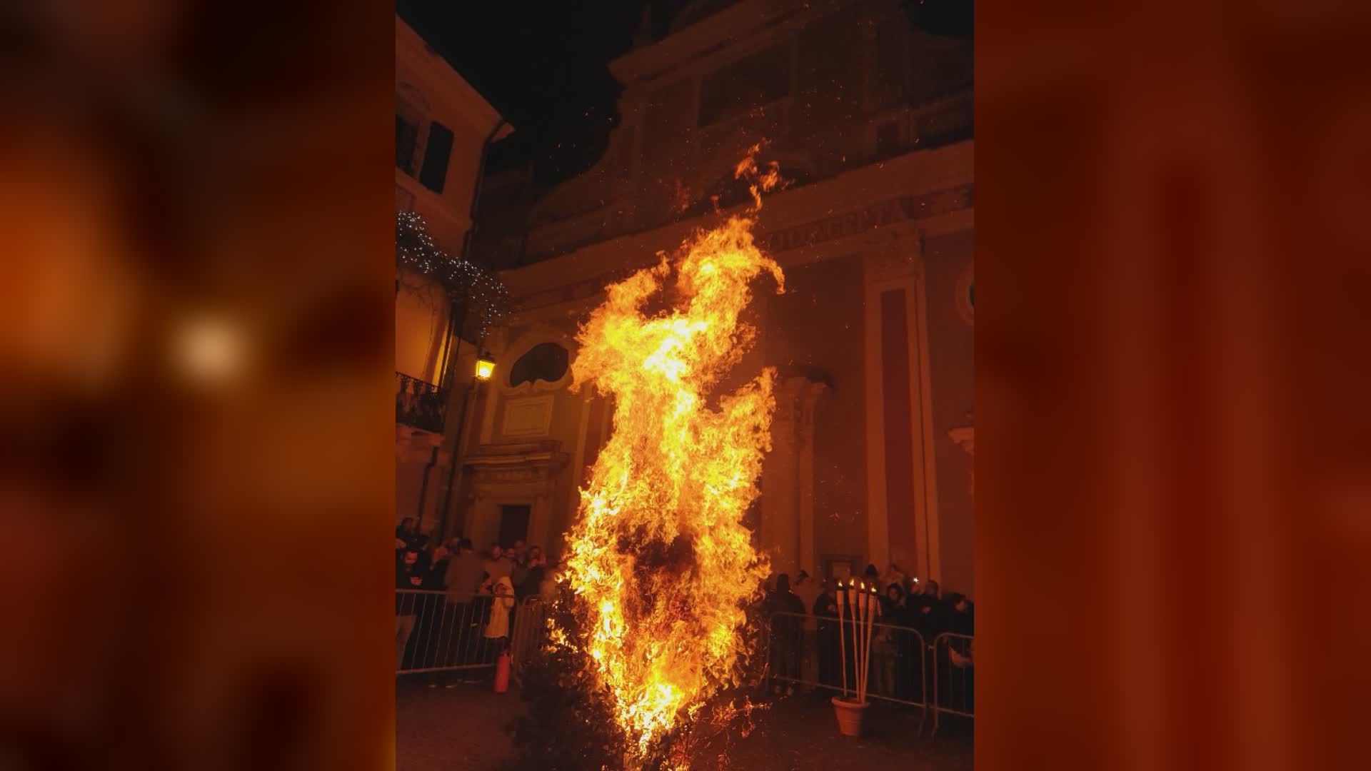 Pietra Ligure: domenica 18 il "Confuoco" e il premio a Pierino Traverso "Pietrese dell'anno"