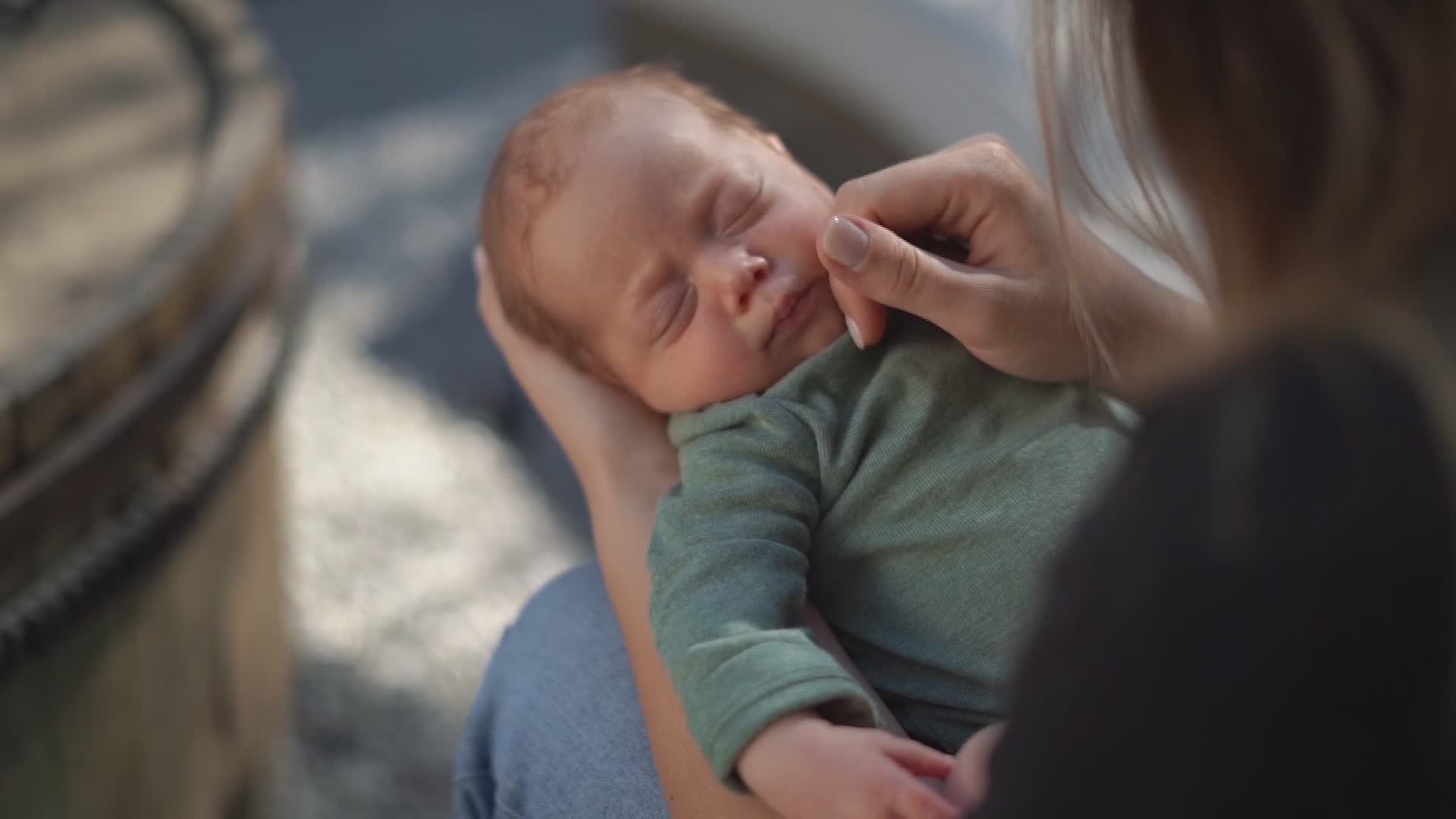 Masone e il fenomeno del baby boom. Il sindaco: "Bonus bebè, investimenti sulle scuole e... corrente staccata il venerdì sera"