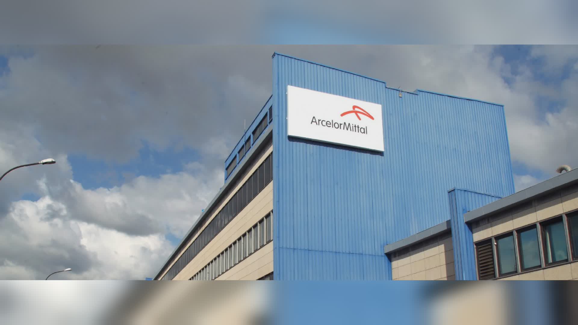 Ex Ilva, il sottosegretario Mantovano ad Arcelor Mittal: "La fine della collaborazione dipende da voi"