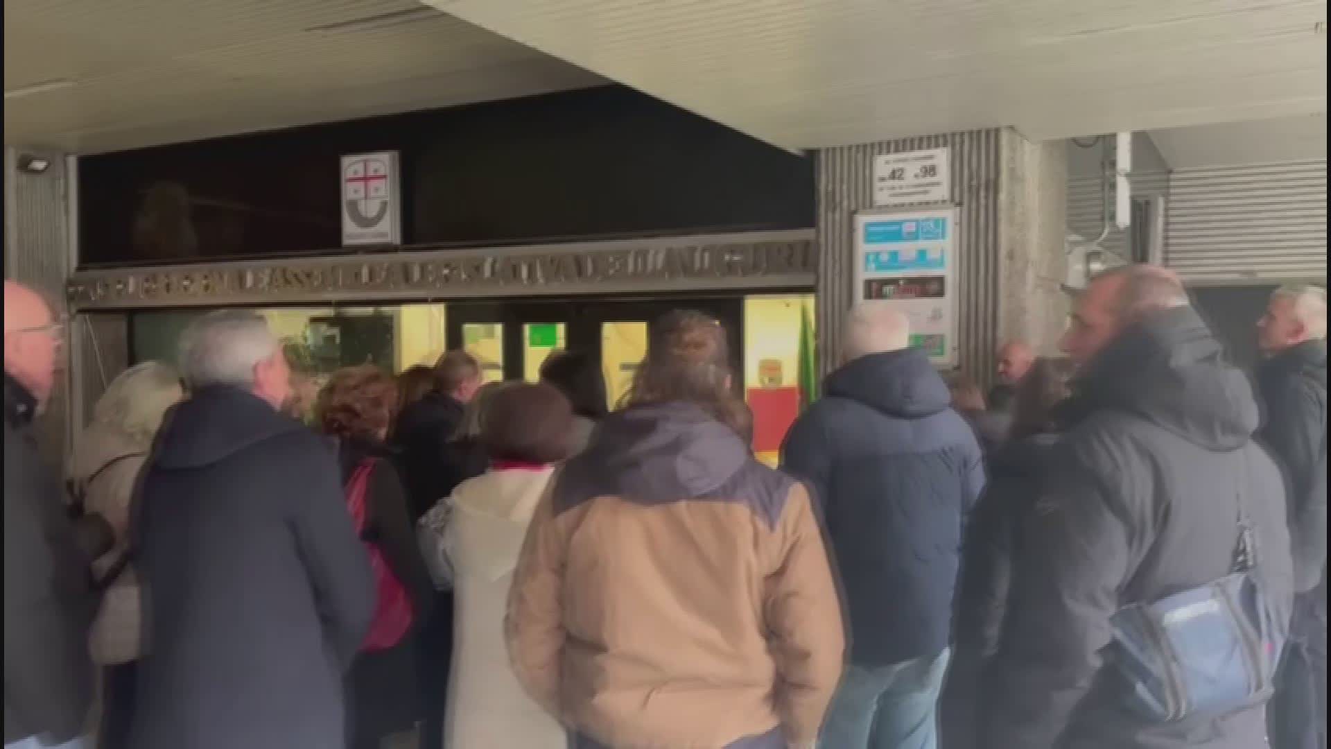 Genova, lavoratori Algowatt in consiglio regionale per parlare dei problemi dell'azienda