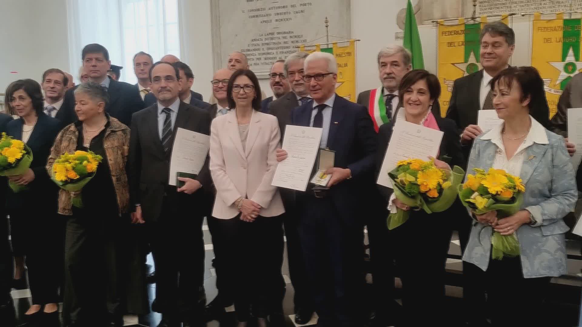 Primo Maggio, consegnate le Stelle al Merito ai 30 nuovi Maestri del Lavoro della Liguria
