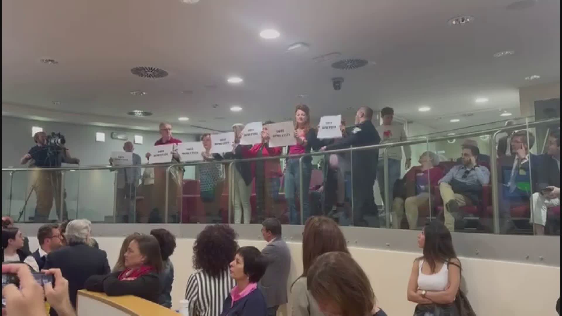 Liguria, Centrosinistra compatto: "Toti e la Giunta devono dimettersi"