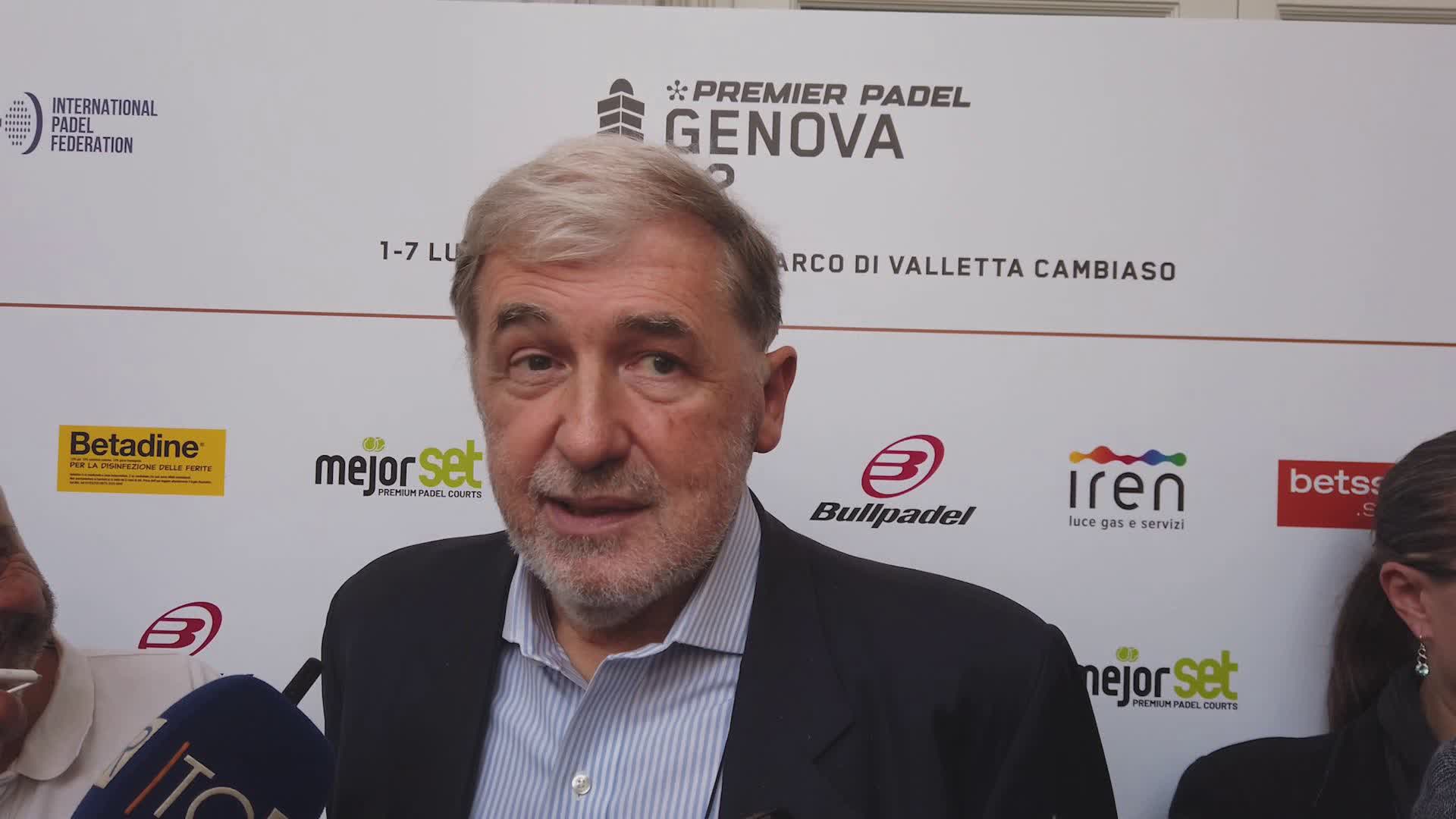 Genova, bagarre in consiglio comunale. Bucci: "Chi se ne va, ha sempre torto"