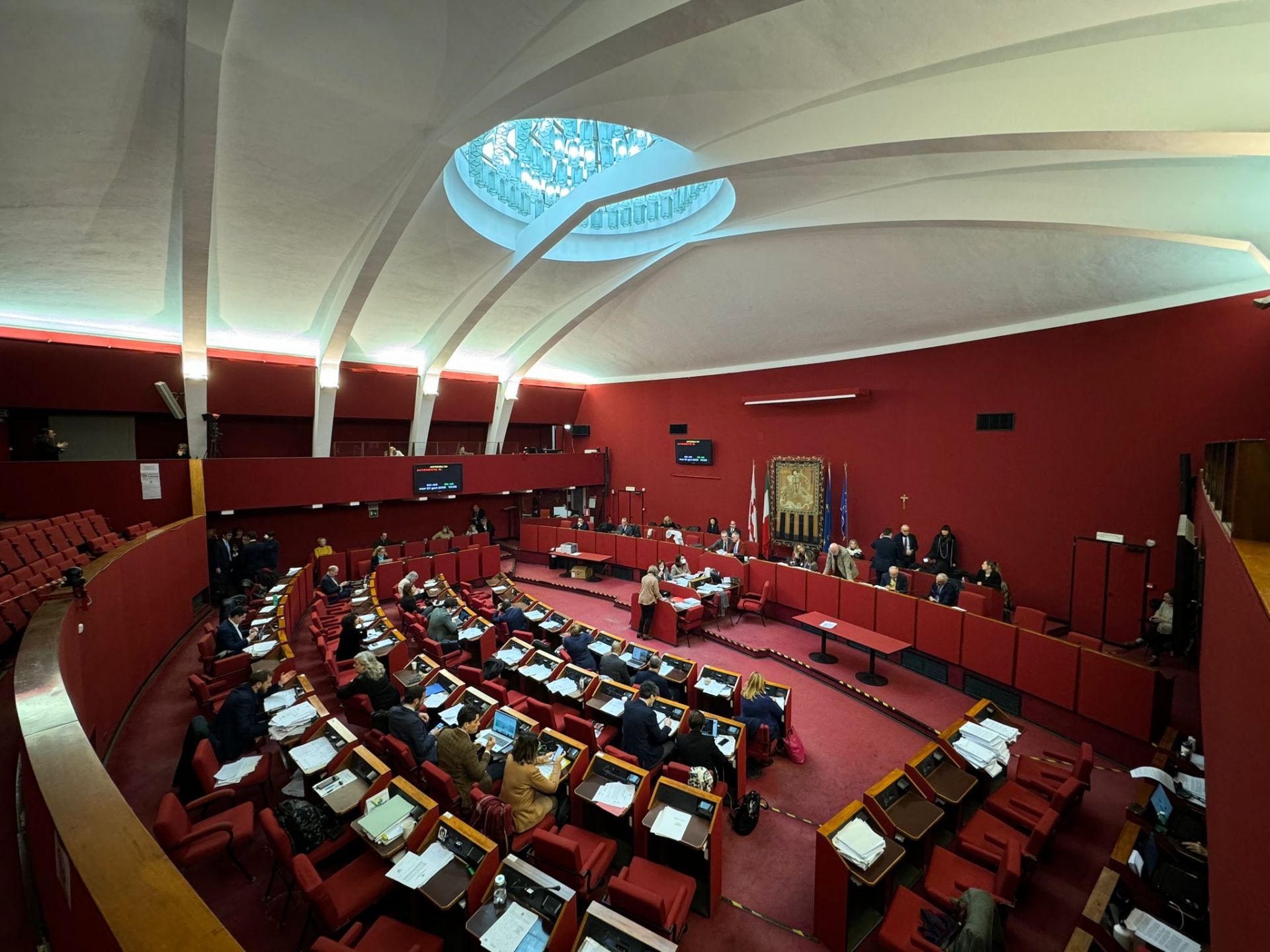 Aggressione omofoba a Genova, letta in Sala Rossa la lettera della vittima: "Mi sento cittadino di serie B"