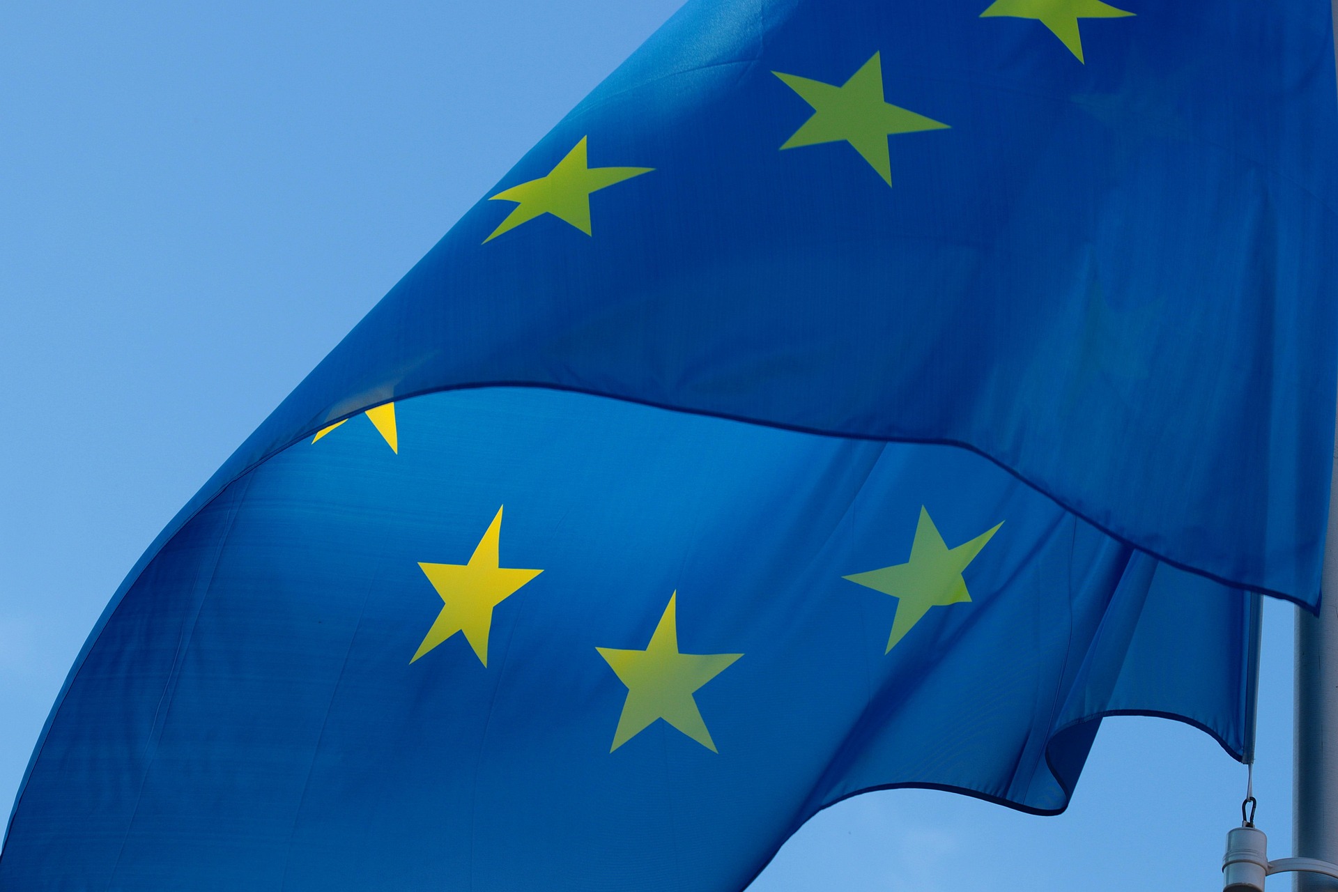 La Commissione Ue propone la revisione delle norme su sicurezza stradale
