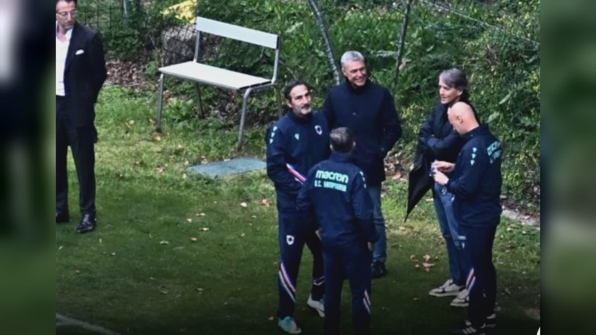 Sampdoria, lungo vertice al "Mugnaini" tra Mancini e lo staff di Evani