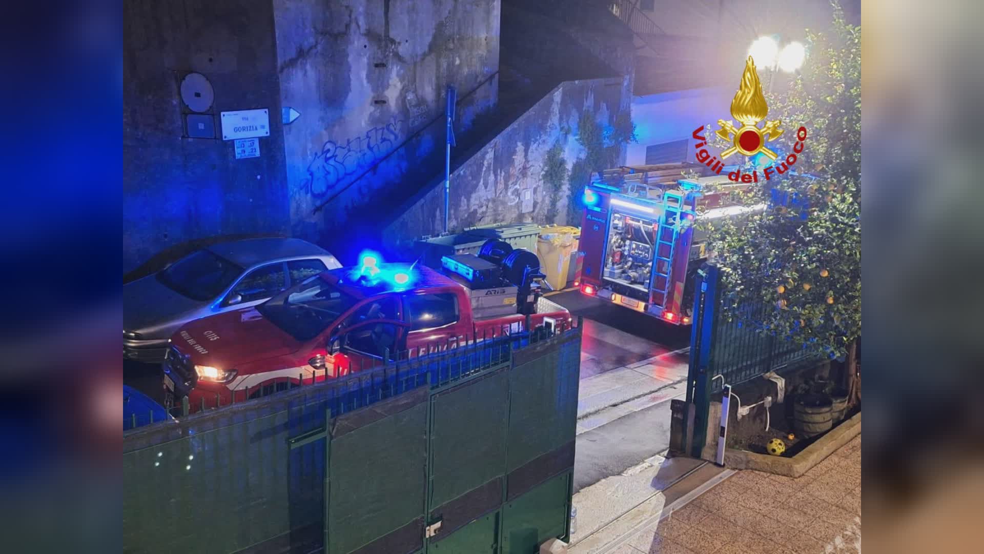 Genova, incendio in un appartamento di via Isonzo: anziana tratta in salvo