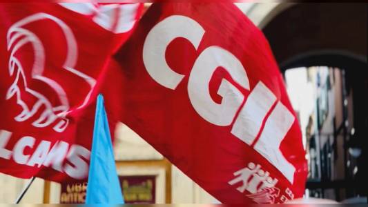 Falsa aggressione a sindacalista, Cgil: "Sospeso, se notizia verrà confermata prenderemo altri provvedimenti"