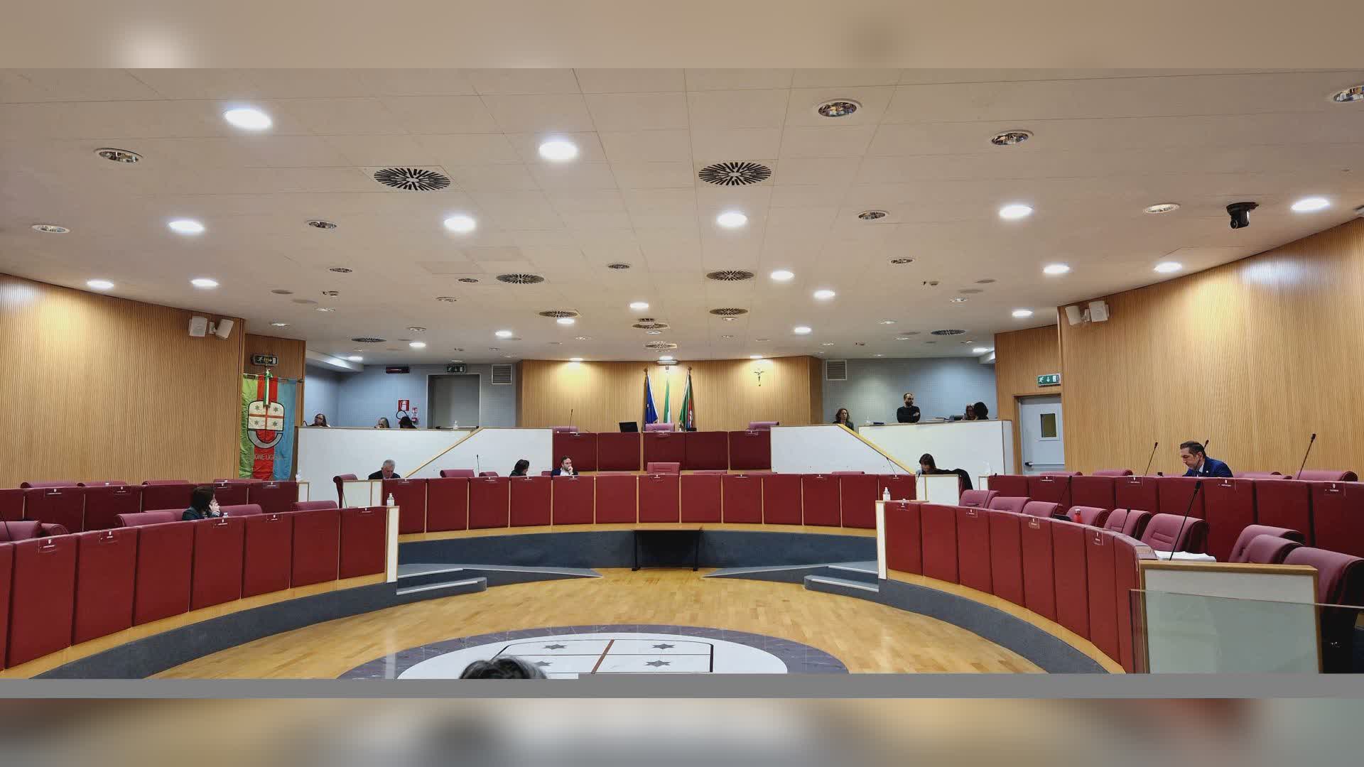 Consiglio regionale, respinta mozione Avs-M5S contro il riarmo