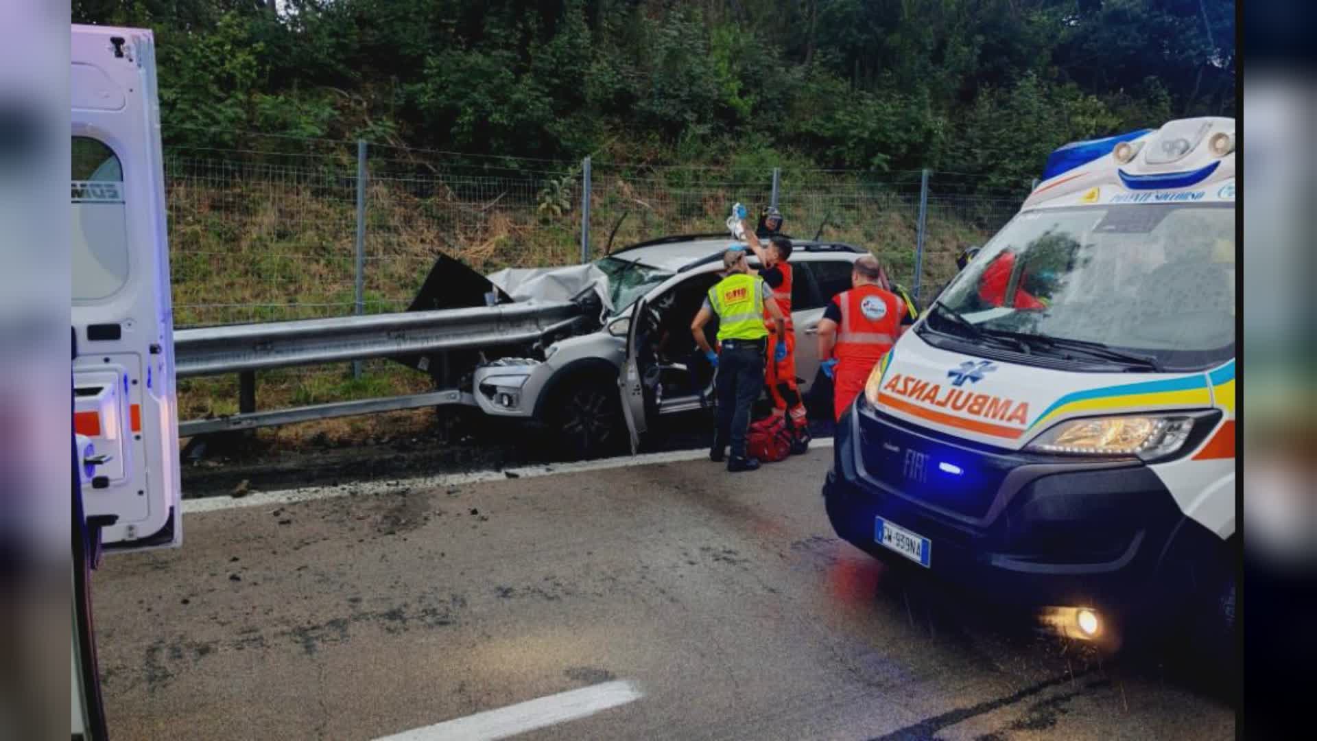 Mattinata difficile sull’A10 verso Genova: incidente ad Arenzano, 7 feriti e coda fino a 6 km, situazione normalizzata nel primo pomeriggio