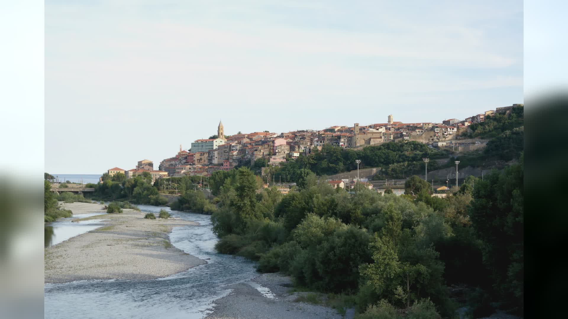 Ventimiglia, ragazzo in gravi condizioni dopo una coltellata all'addome
