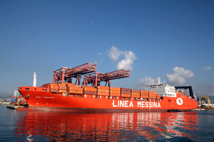 Jotun e Messina siglano intesa per Hull Skating Solutions: più efficienza e meno emissioni per la flotta