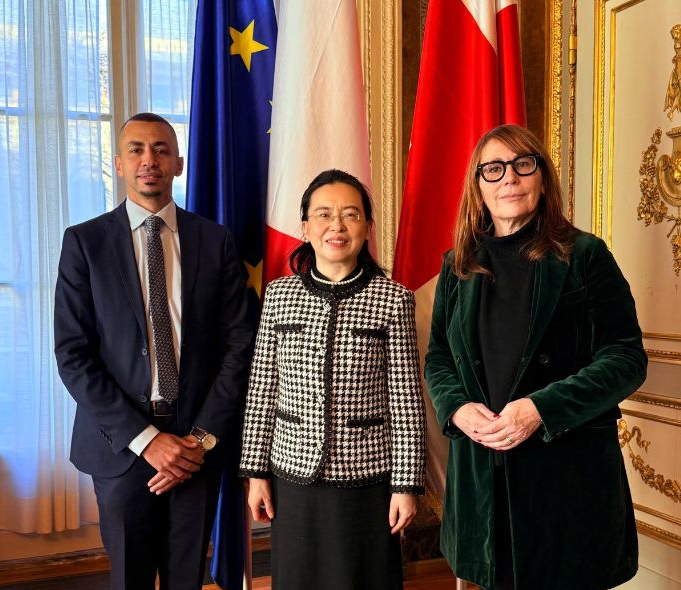 Genova, visita del Console Generale Yin Qi a Palazzo Tursi. Beghin: "Questa visita conferma il legame tra Genova e Cina"