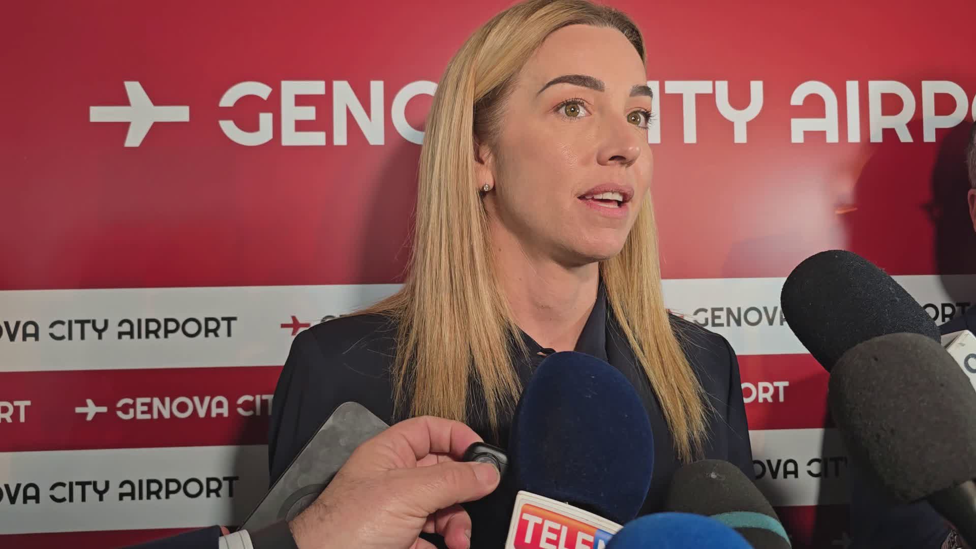 Salis: "I costi sui voli Genova - Roma sono altissimi, e va contro lo sviluppo della città"