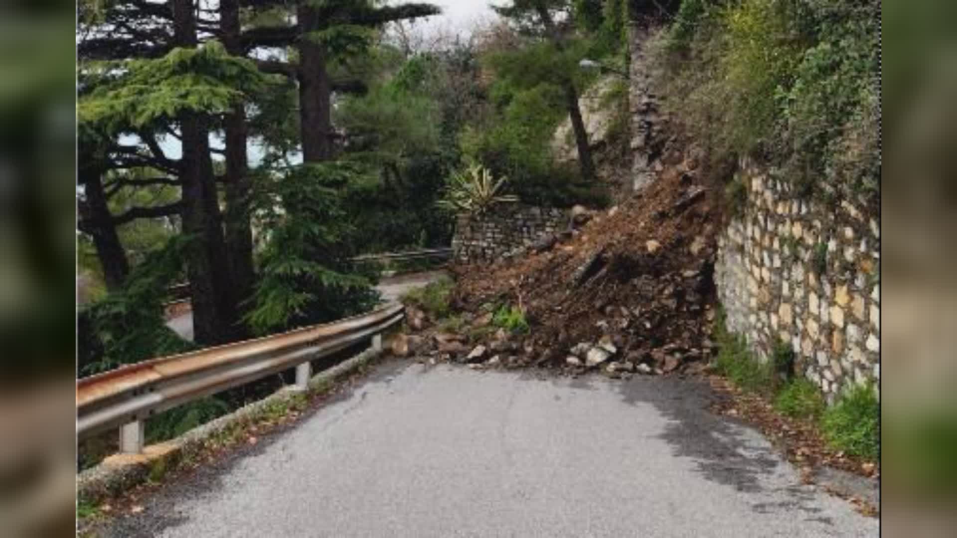 Camogli, collocata passerella pedonale per limitare i disagi causati dalla frana