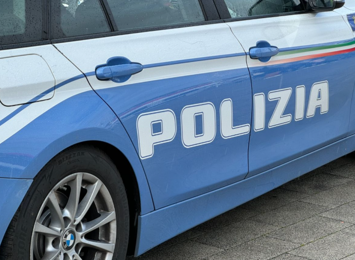 Genova: uomo ferito alla testa con un coccio di bottiglia nel centro storico