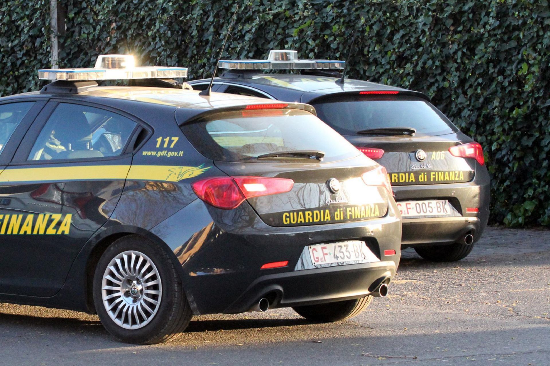 Genova, scoperta truffa fiscale da 2,5 milioni: sette indagati per false sponsorizzazioni nel calcio dilettantistico