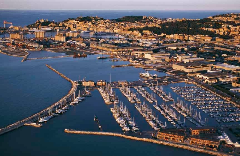 Ancona, al via il piano illuminazione del porto storico da 1,5 milioni