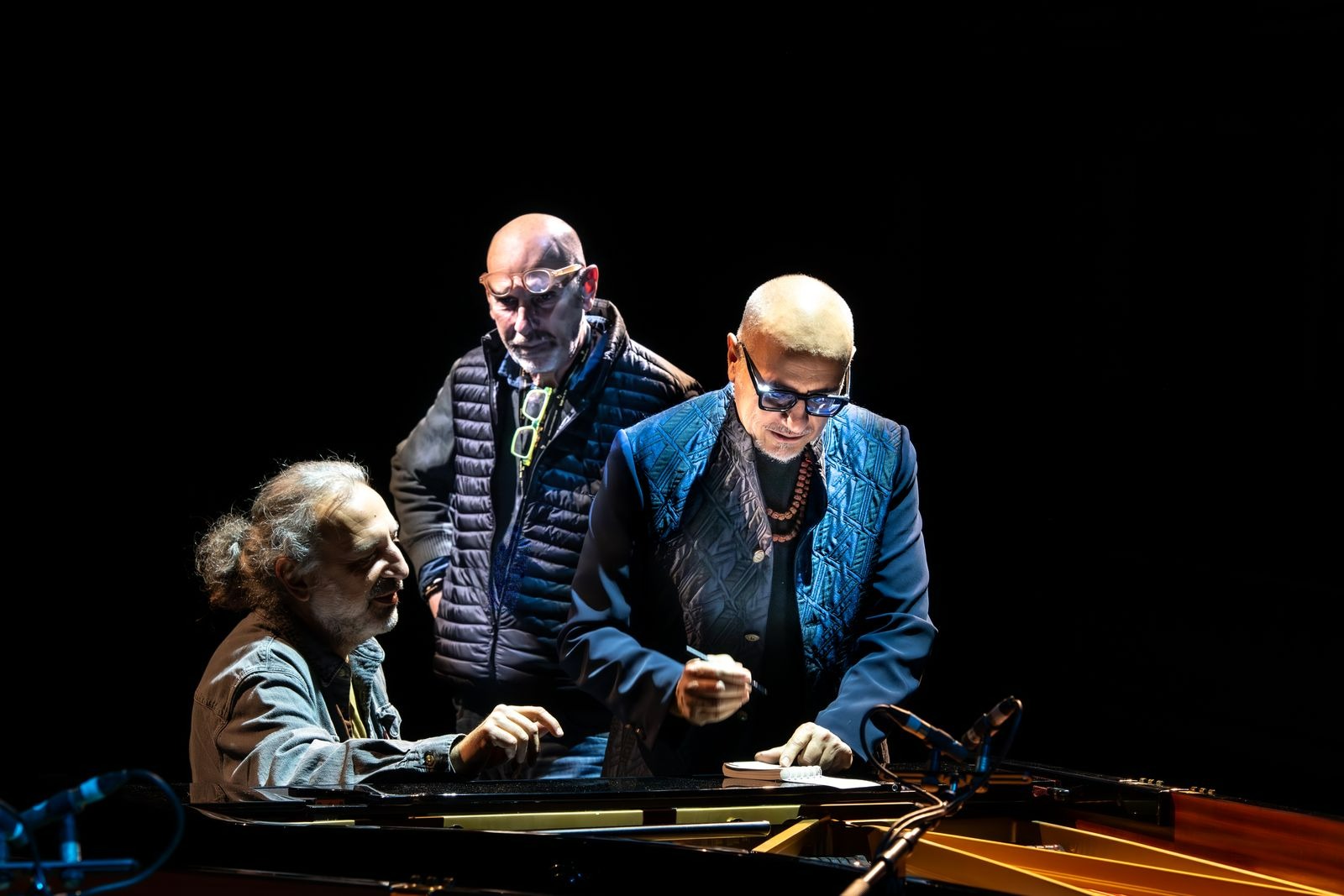 Gran finale di piano jazz al Pesto Music Festival: Stefano Bollani, Danilo Rea e Dado Moroni insieme sul palco del Carlo Felice