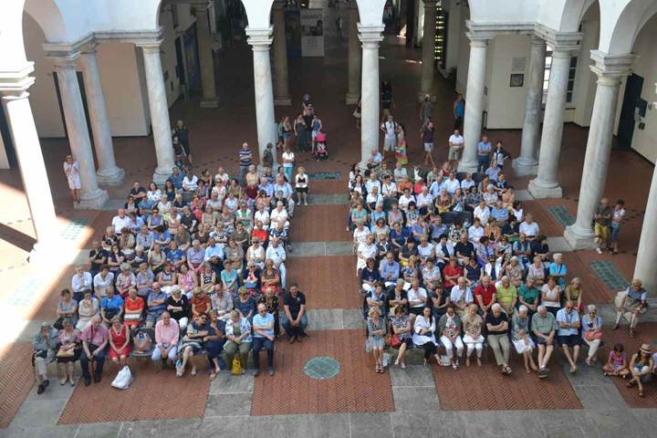 Michele, i Trilli, Carlo Denei e il Gruppo Folk domenica a Palazzo Ducale per la Compagna 