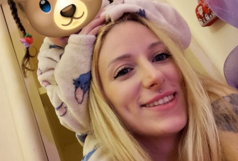 Italiana 'prigioniera' in Egitto, disperato appello: "83 euro e mio marito sarà scarcerato, la mia vita vale così poco?"