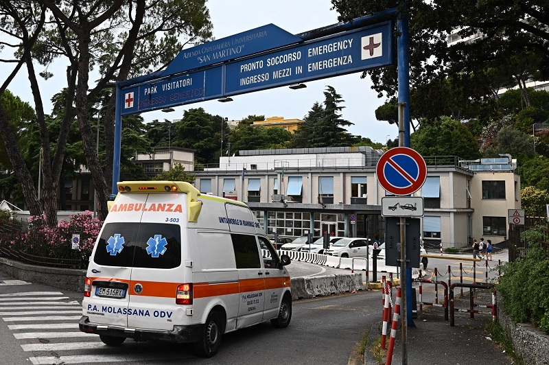 Ospedale San Martino, grave paziente ricoverato per infezione da meningococco