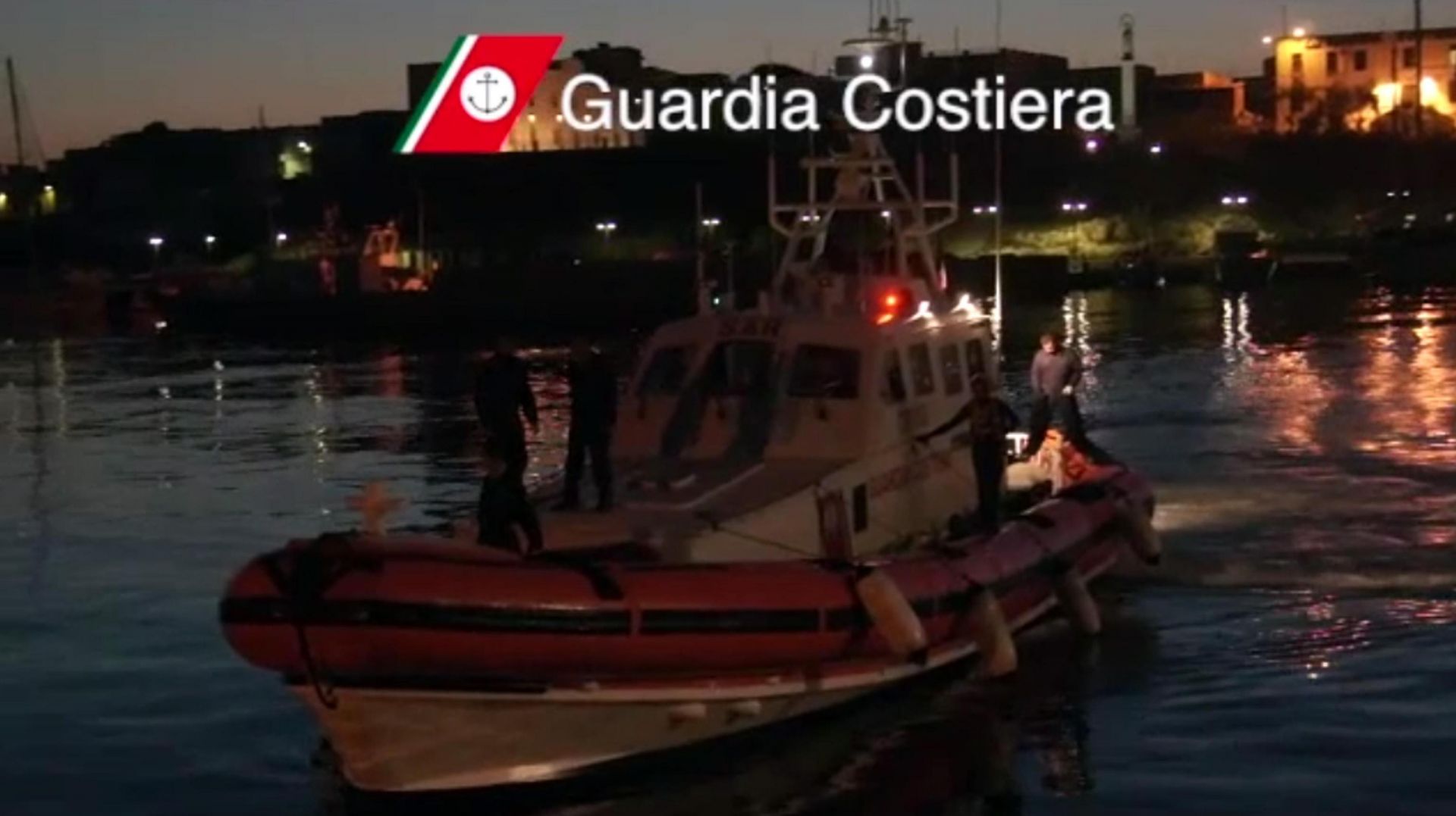Tellaro: giallo su canoista disperso, ricerche a tappeto sospese con l'oscurità