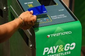 Trenord: sulla Milano-Asso e sulla S4 il biglietto si paga contactless con Pay&Go