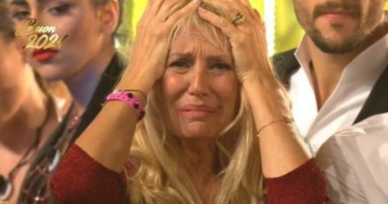 Maria Teresa Ruta scopre della morte di Paolo Rossi e si dispera in diretta