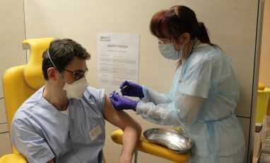 Vaccini Liguria, Muzio: “Priorità anche per odontoiatri e veterinari”