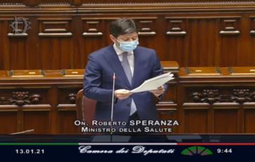 Speranza: "Il Covid ha i mesi contati, con vaccini sconfiggeremo questo virus"