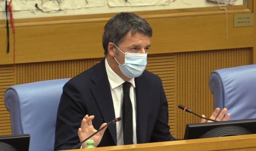 Renzi sul governo Conte: "Annuncio le dimissioni delle ministre"