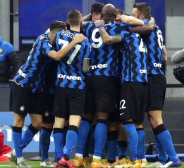 Il derby d'Italia va all'Inter: battuta 2-0 la Juventus 
