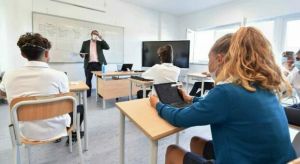 Liguria, è ufficiale: da lunedì scuole superiori aperte al 50%