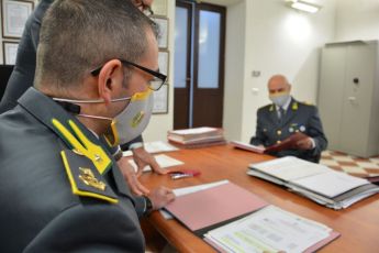 Imperia, ottiene finanziamento agevolato covid e lo sperpera in viaggi e ristoranti