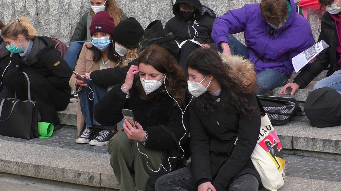 Genova, lunedì gli studenti in piazza: "Il rientro a scuola non risolve i problemi"