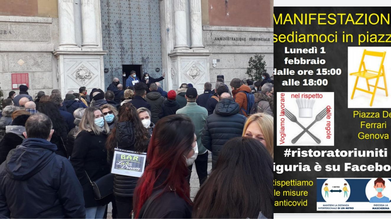 Flashmob di #RistoratoriUniti: con le sedie in piazza De Ferrari