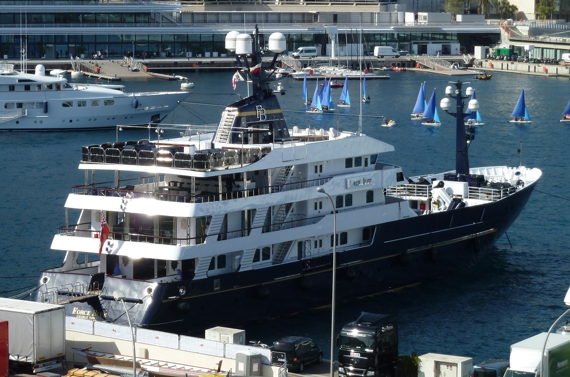 Force Blue, Ecclestone si aggiudica il super yacht di Briatore per oltre 7 milioni