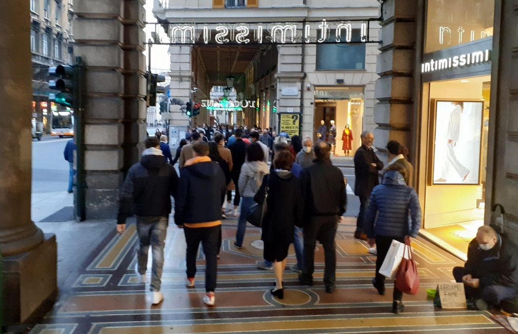 Genova, partenza a rilento per i saldi: "Molti hanno già acquistato nelle svendite"