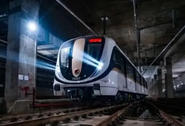 Shangai vara la linea metropolitana automatica più lunga al mondo: oltre 42 chilometri