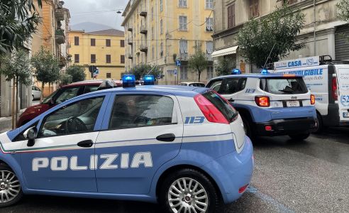 Sarzana, accompagna un anziano dal notaio per impossessarsi del patrimonio: denunciato