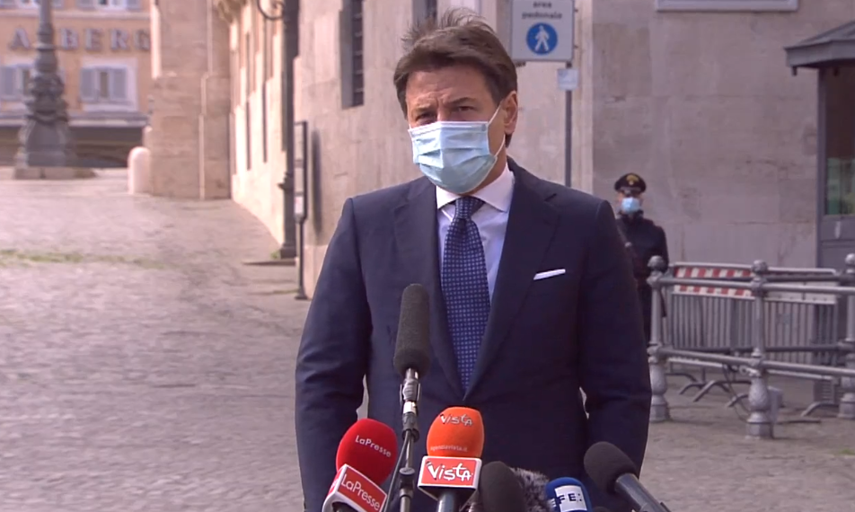 Giuseppe Conte torna a parlare: "Auspico un nuovo Governo Politico"