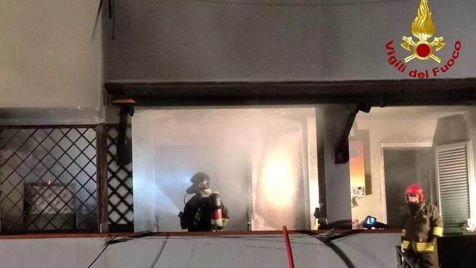 Tragedia alla Spezia, appartamento in fiamme: morto un 67enne