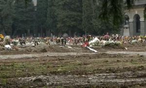 Un anno di covid, a Genova la commemorazione al cimitero di Staglieno