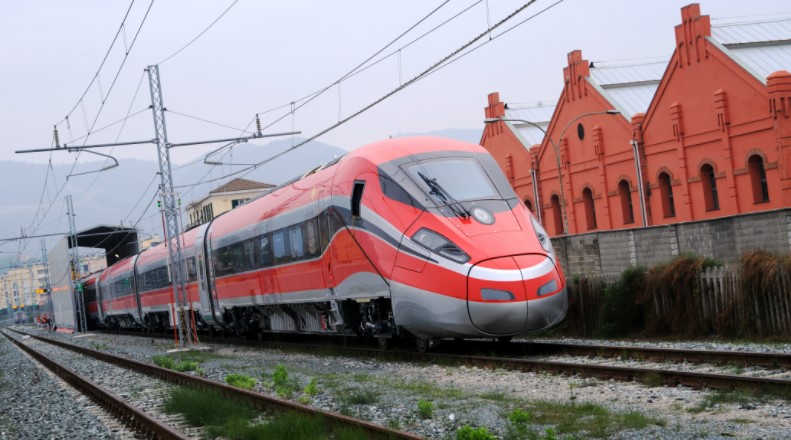 Bombardier, Alstom conferma: "Vogliamo valorizzare lo stabilimento di Vado Ligure"